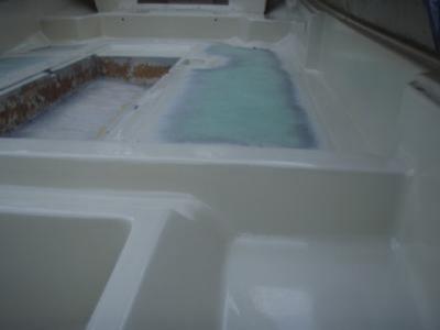 Boston Whaler - Third Coat of Gel