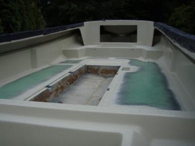 Boston Whaler - Second Coat of Gel