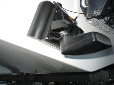 Boston Whaler - New Mounting Method