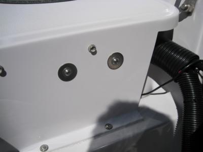 Boston Whaler - Mounting filter head unit