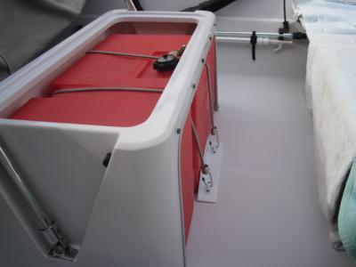 Boston Whaler - Moeller tank assembly 12