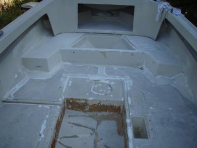 Boston Whaler - Sanding filling and Prep