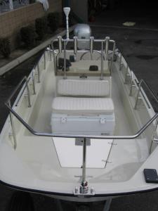 Boston Whaler - Bow shot 1