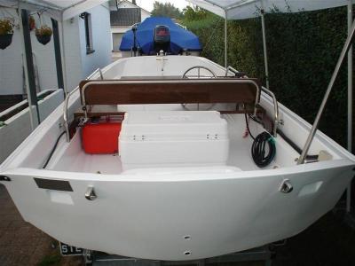 Boston Whaler - Plenty of room 2