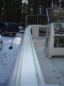 Boston Whaler - New Port Gunnel