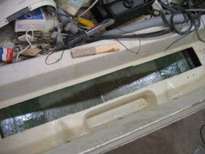 Boston Whaler - Fiberglass cloth reinforcement 